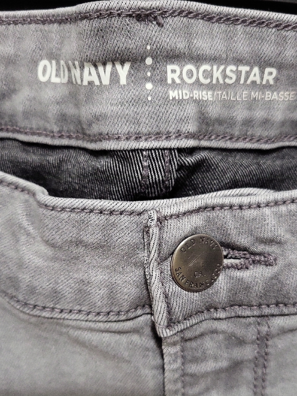 Old Navy Rockstar Mid-Rise Grey Denim Jeans Size 16 - Picture 2 of 7